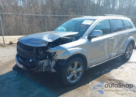 2017 Dodge Journey Crossroad Plus Awd z USA, uszkodzony, nr VIN 3C4PDDGG3HT583157